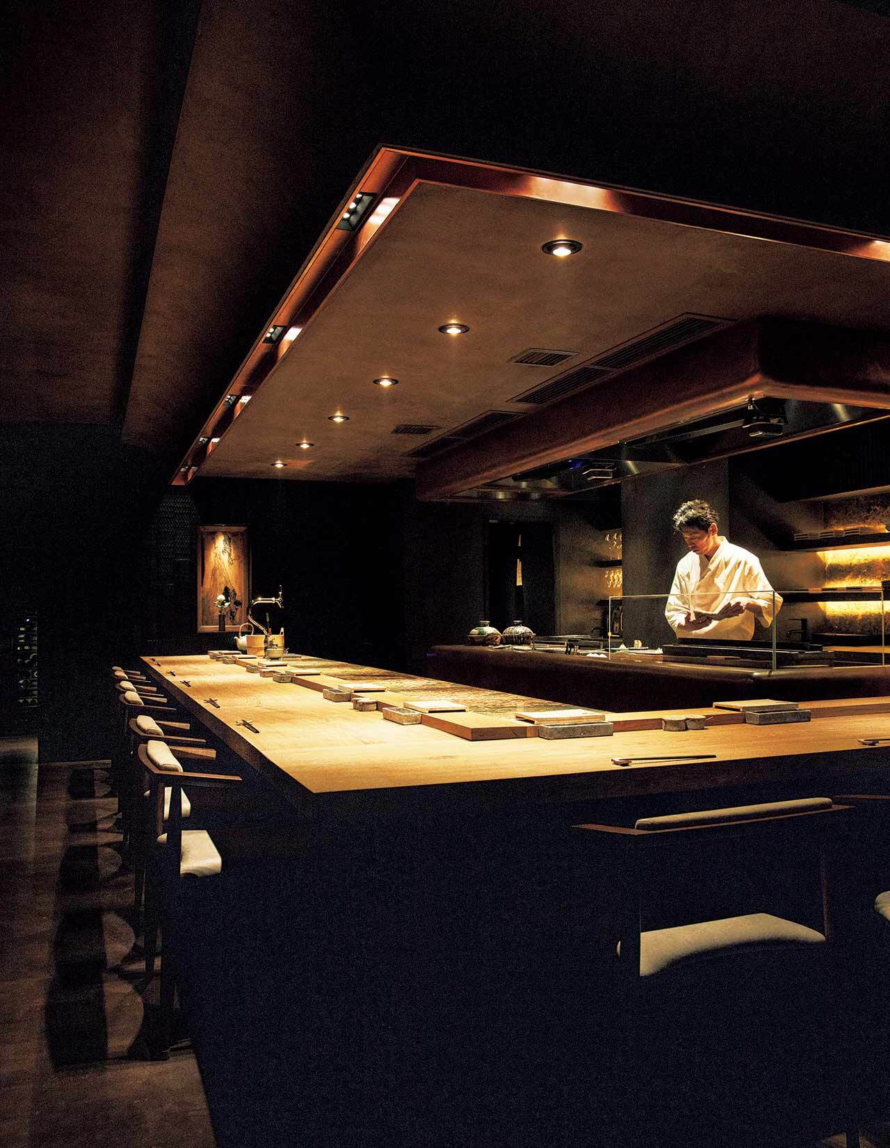 渋谷『特選髙坂鶏 克つ鳥』の内観