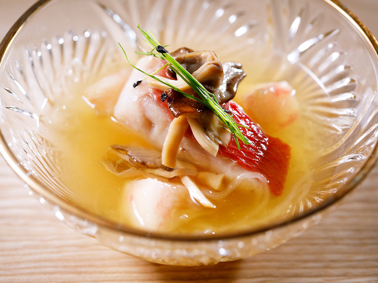 麻布十番『富士鮨』の「涼風そうめん南瓜と金目鯛」