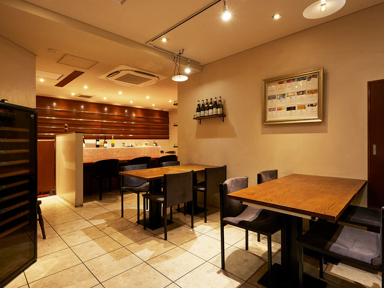 渋谷『Bistrot Bar a vin Kodama』の内観