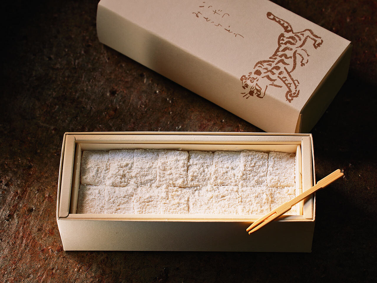 『いったつみとらどう』の「椰子の白わらび餅」