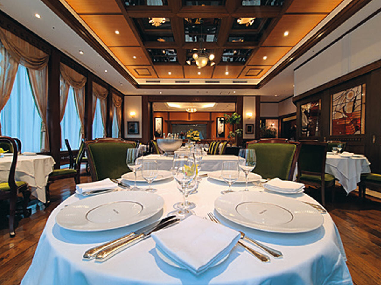 京橋『Chez Inno』の内観