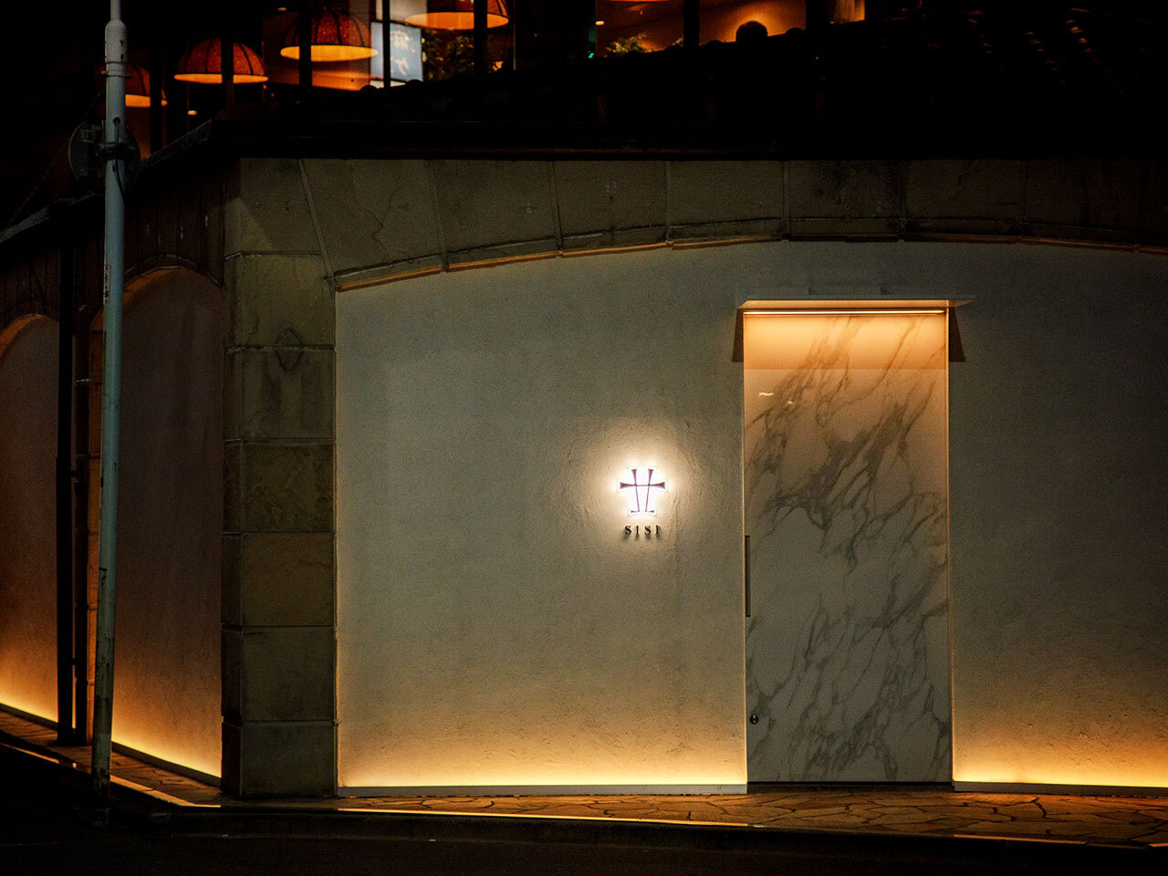 六本木『士士』の外観