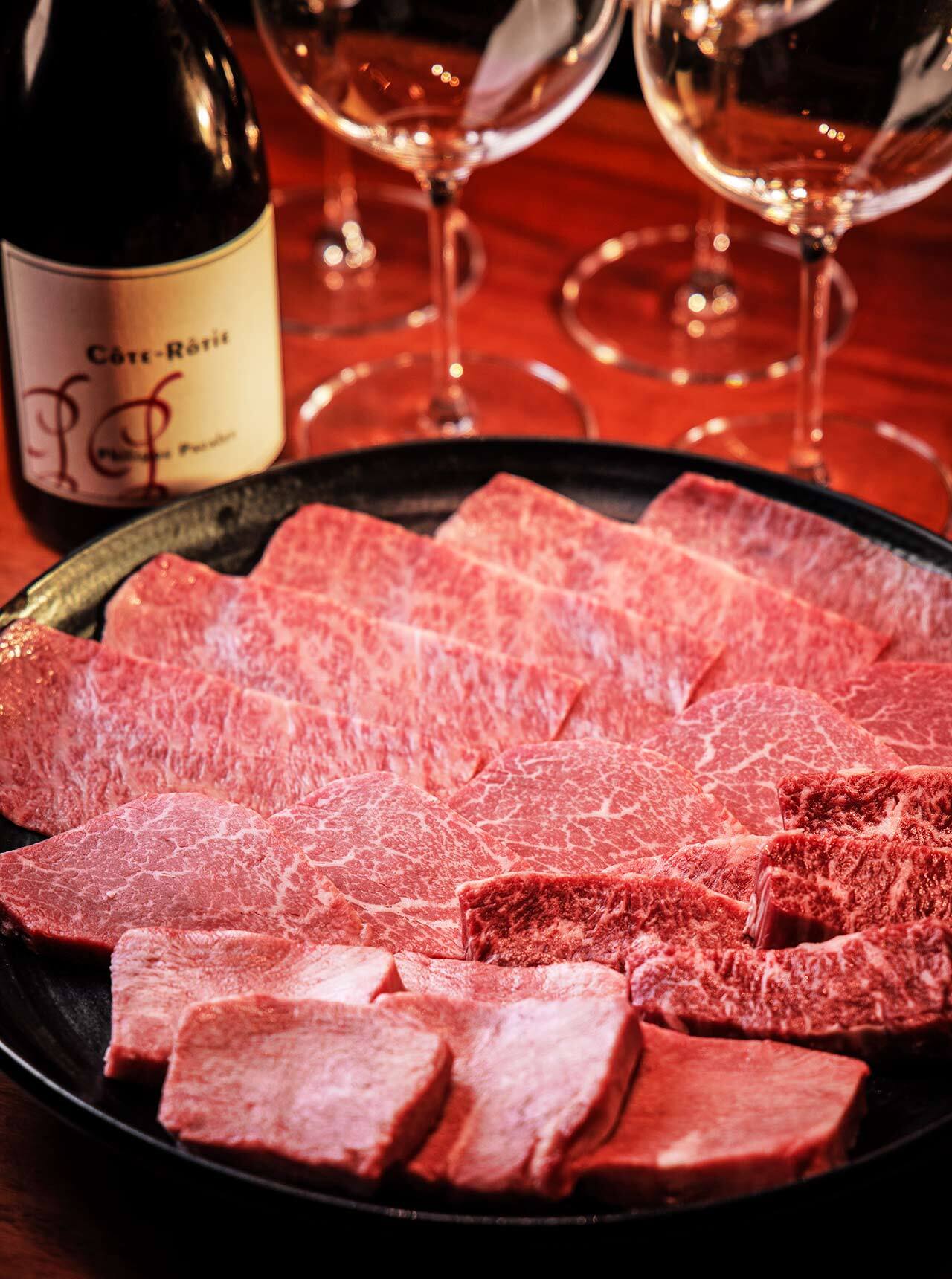 六本木『士士』の「銘柄牛盛り合わせ」