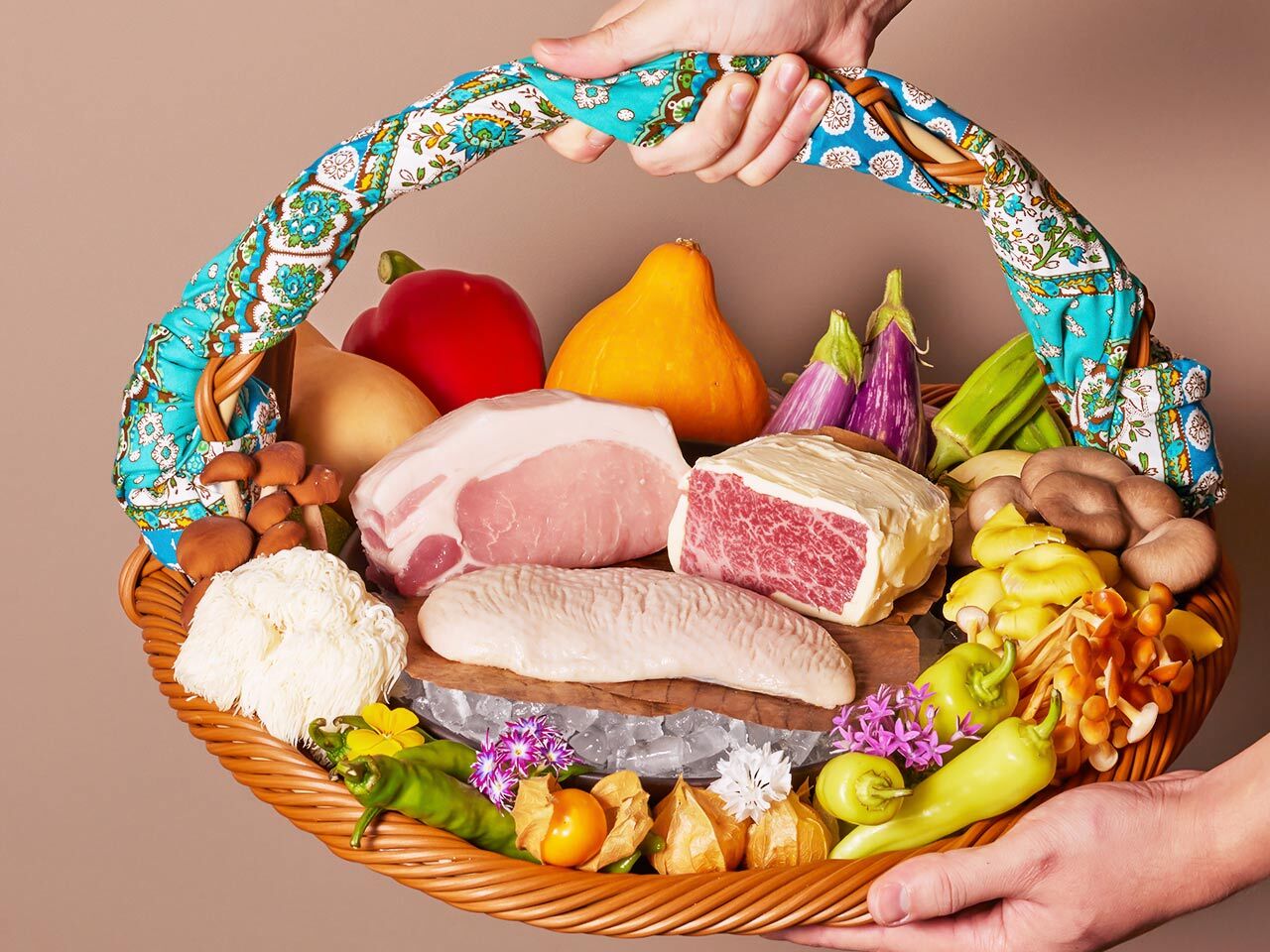 白金高輪『Sillage』の食材のプレゼンテーション