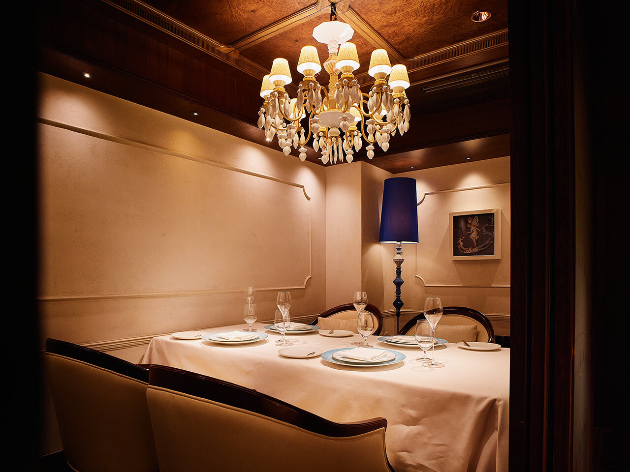 六本木『Lustre』の内観