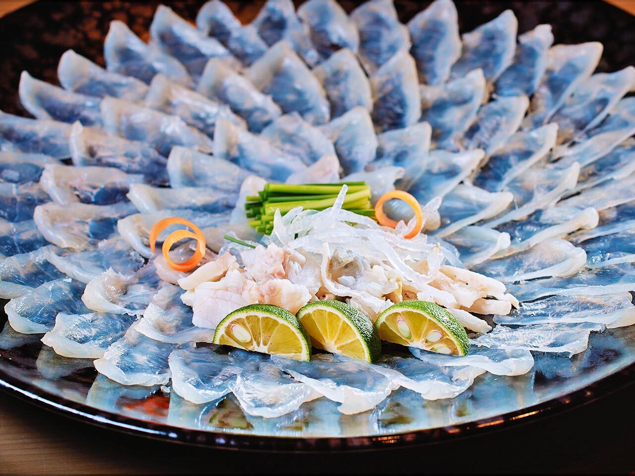 麻布十番『ふぐ武』の「畜養のてっさ」