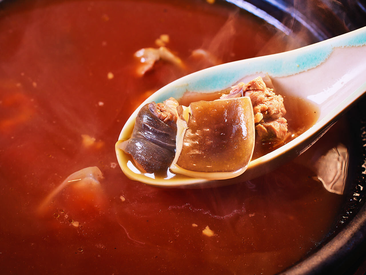 神谷町『心・技・体 うるふ』の「すっぽん丸鍋」