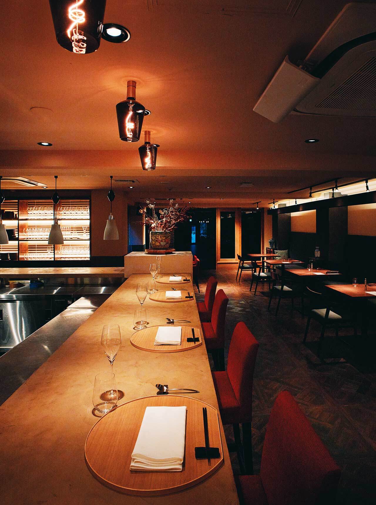 牛込神楽坂『茶龍』の内観