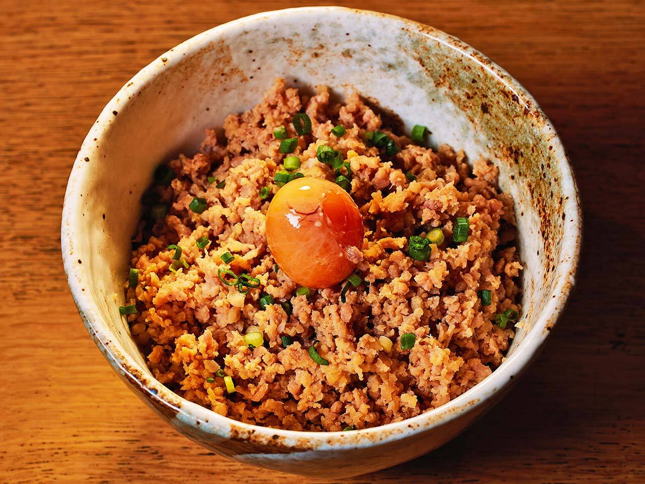 神泉『焼き鳥 かみむら』の「そぼろ丼」