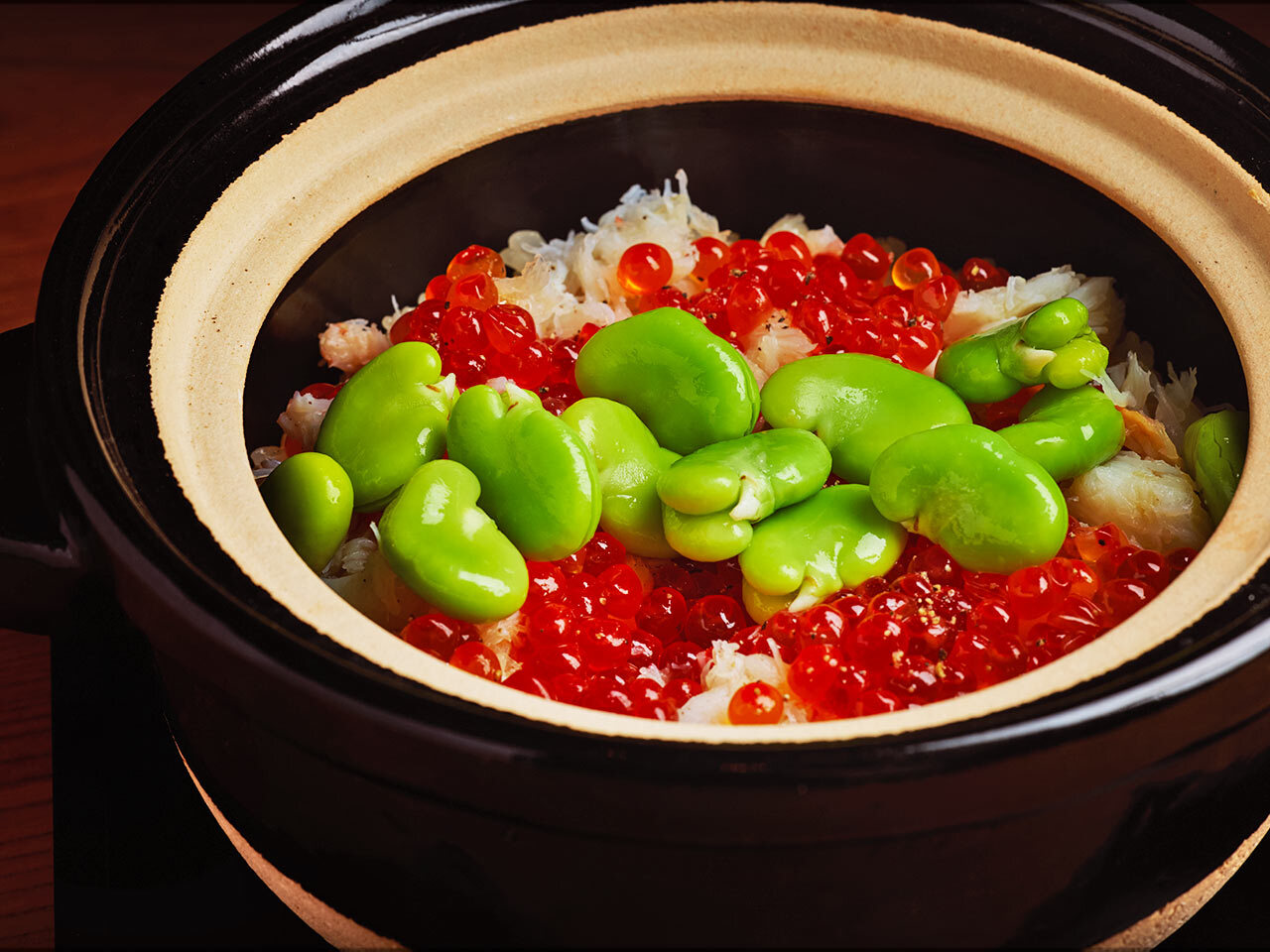 溜池山王『溜池なかむら』の「蟹とイクラ、そら豆の土鍋ごはん(小)」