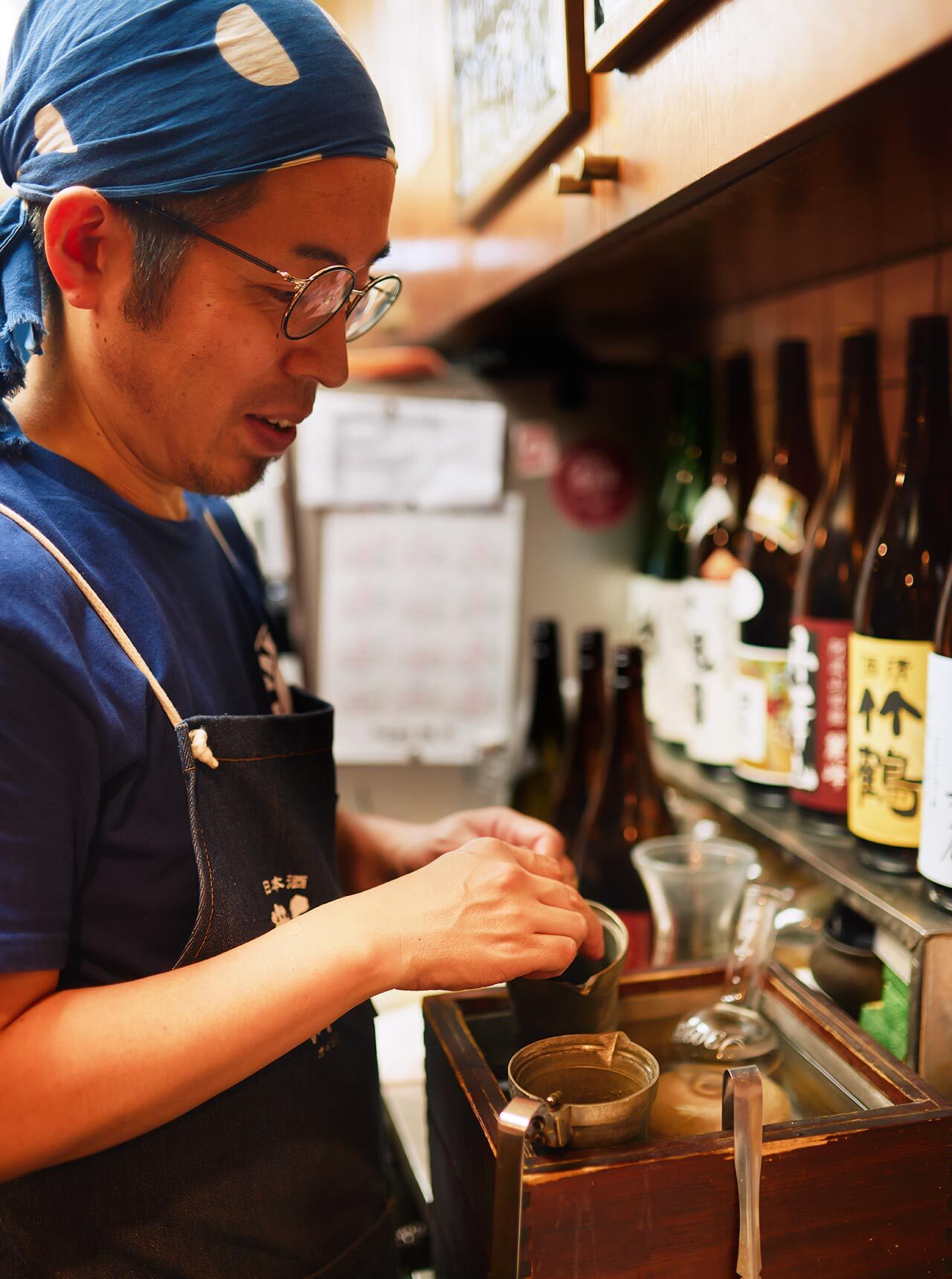 早稲田『焼鳥 はちまん』で提供しているお燗