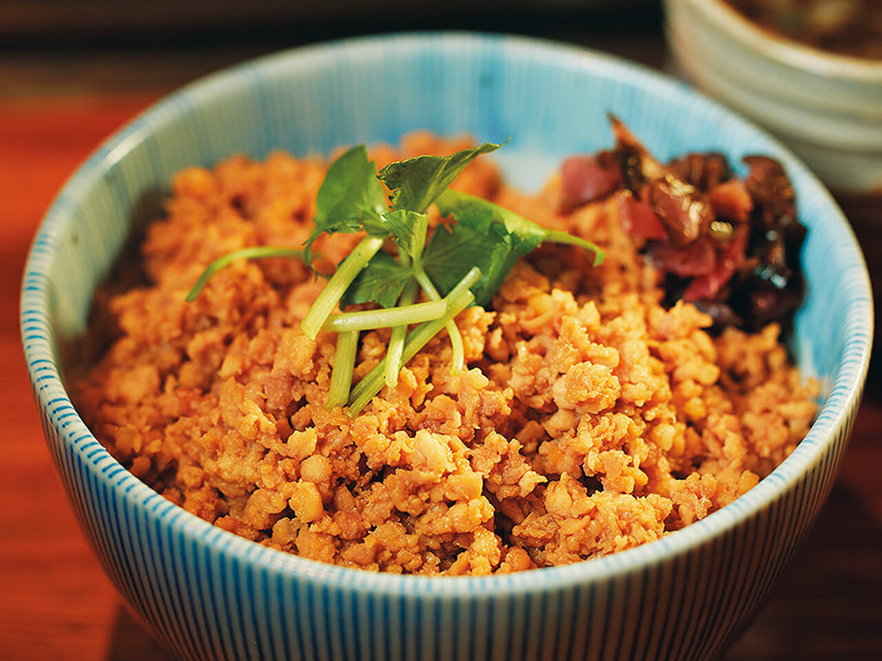 奥沢『焼鳥 うの』の「そぼろ丼」