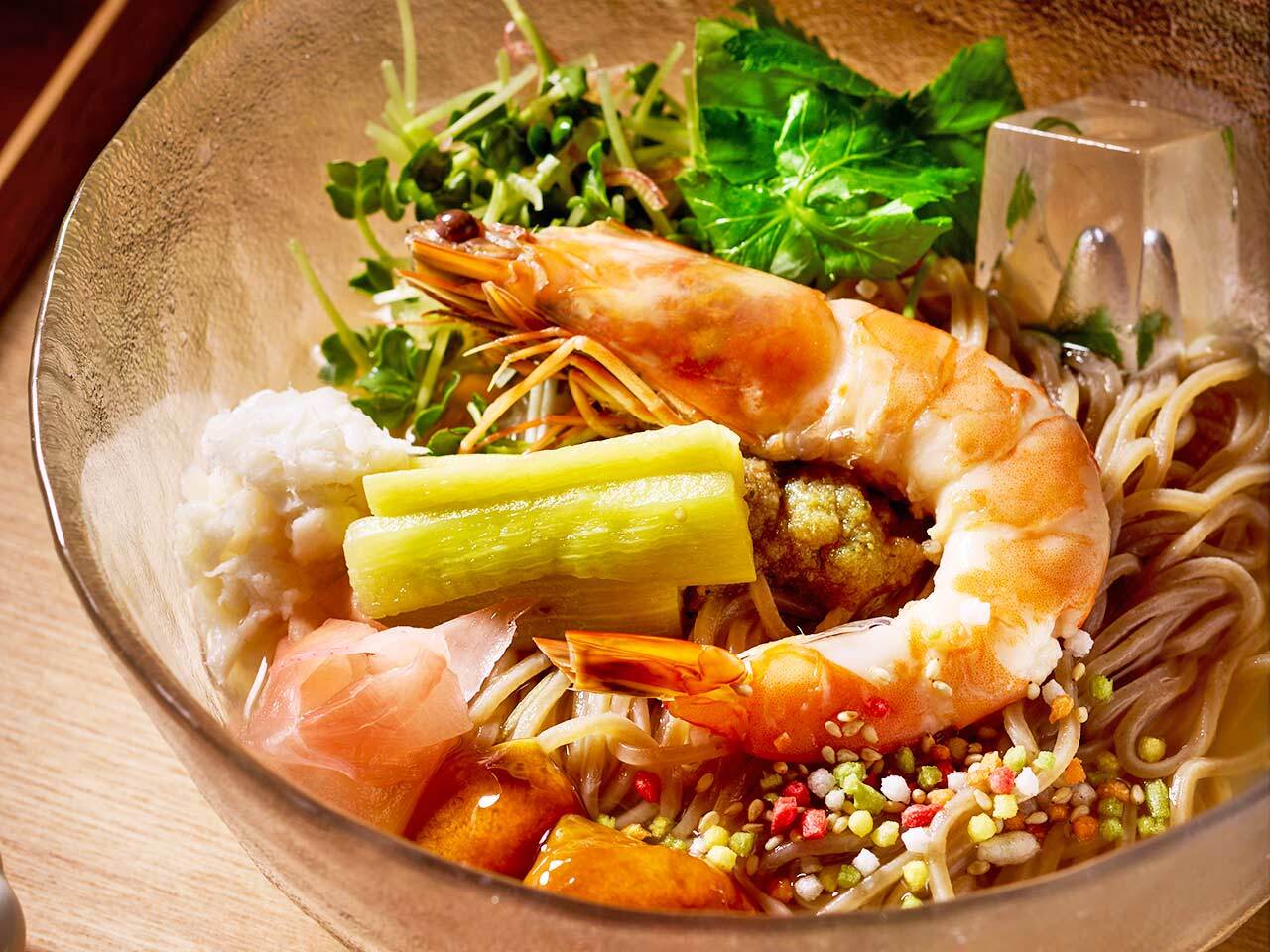 広尾『CRAFT NOODLES はしづめ』の「すだち香る海老と茄子の冷やし麺」