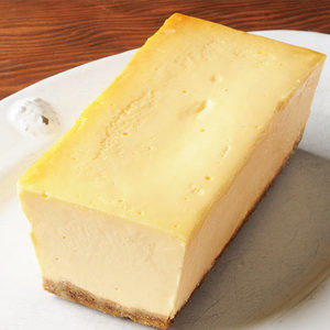 『レザンファンギャテ』：しっとりと濃厚で、コクのあるニューヨークスタイルのチーズケーキ