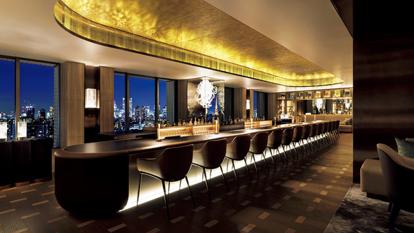 「ウェスティンホテル東京」がより艶やかに生まれ変わった。夜景を見下ろすバーはデートに最適！