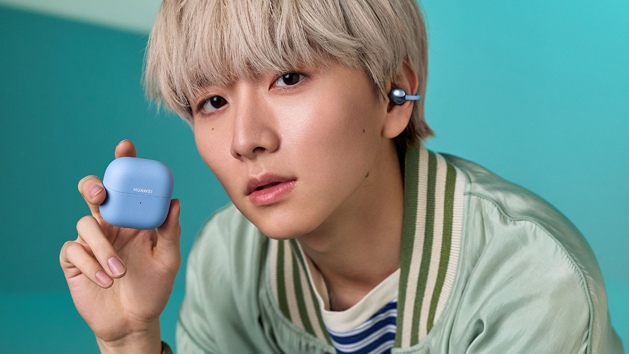 最旬イヤホンを俳優・板垣李光人が体験。人気上昇中の“オープンイヤー”の魅力とは？