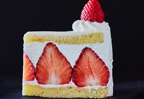 ショートケーキは断面で選ぶ 美しすぎる断面の ショートケーキ 4選 1 2 東京カレンダー
