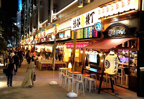 渋谷横丁のおすすめはコレだ B級グルメから郷土料理まで集結した全長100ｍのグルメストリート 東京カレンダー グルメ レストラン ライフスタイル情報