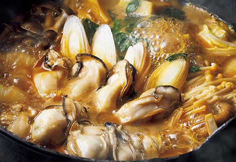 寒い日はこれ！牡蠣の旨みがギュッと詰まった土手鍋に癒される