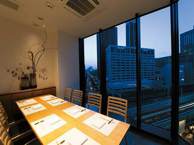 コリドー街沿いにあるチャラくない実力店はココだ 厳選6店 1 2 東京カレンダー