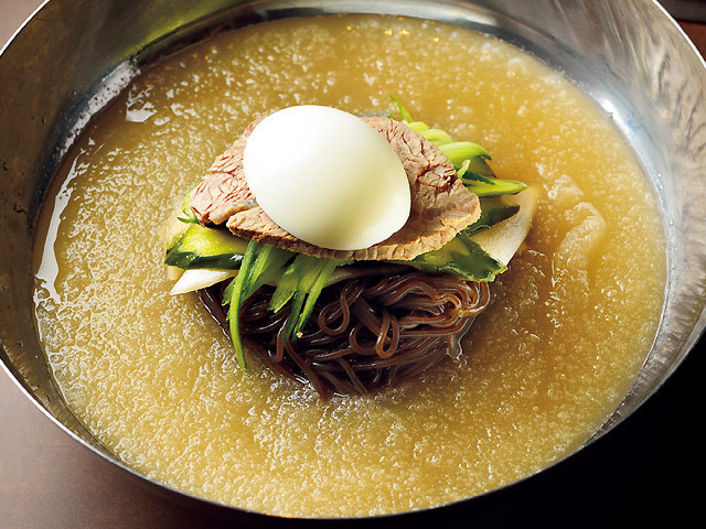 シャリシャリな独特の食感に悶絶 ハワイ発祥の葛冷麺が六本木で堪能できる 東京カレンダー
