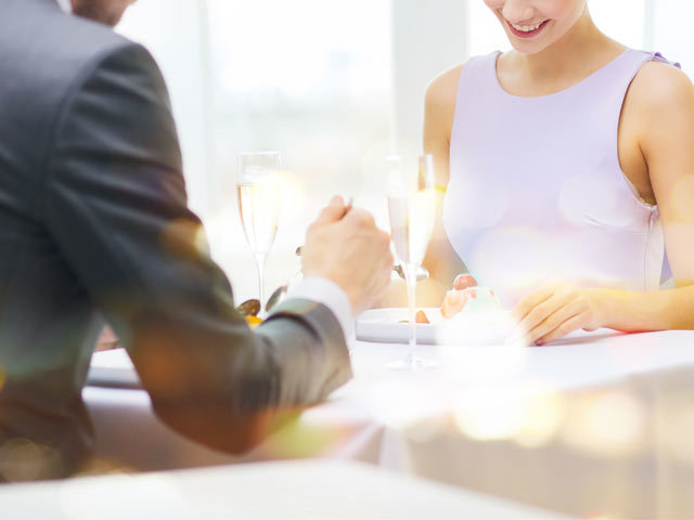 彼 お金に余裕ないのかも 7歳下の男とのデートで 年上女が抱いた違和感とは 4 4 東京カレンダー