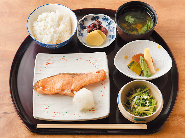 決定版 大人がランチで無性に欲する人気の魚定食11選 1 2 東京カレンダー