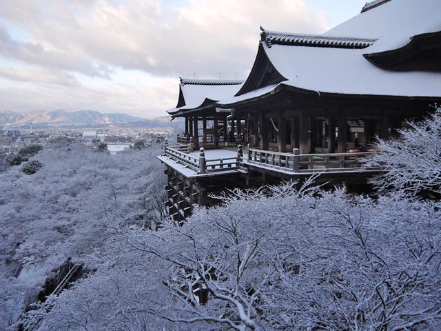 雪が降ったら即go 恋人とまったり巡りたい京都の雪化粧特集 東京カレンダー