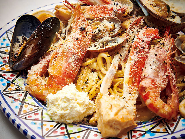 千原ジュニアが東京で惚れ込む1軒 肩肘張らずに楽しめる 陽気なイタリアン 東京カレンダー