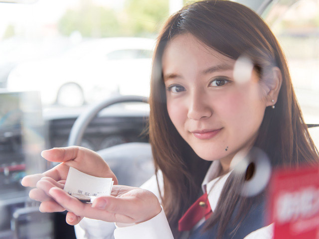 恵比寿 中目近辺で会える 美人すぎるタクシードライバーが運転する理由 2 2 東京カレンダー