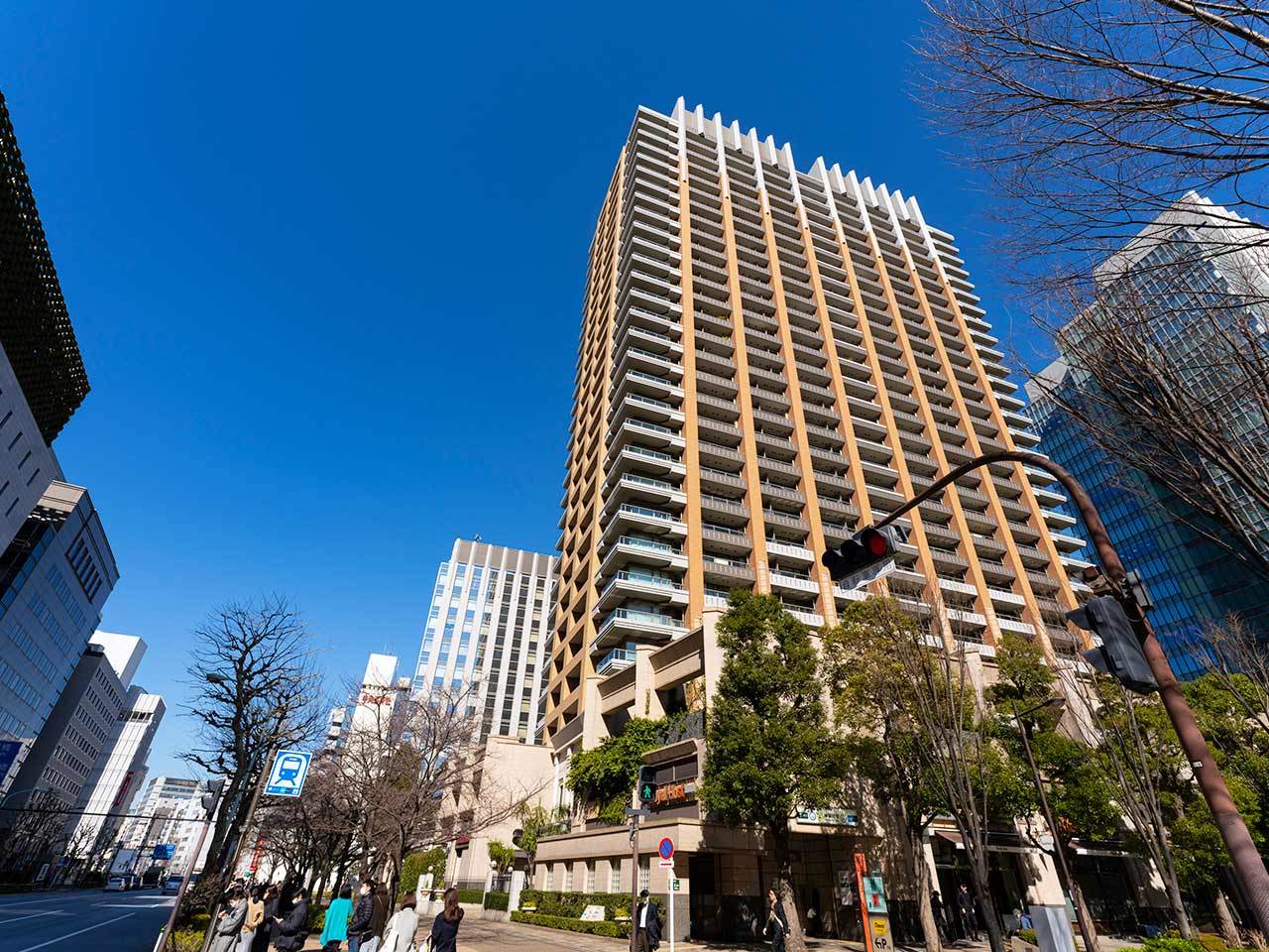 29階建てのタワマン「東京パークタワー」の外観