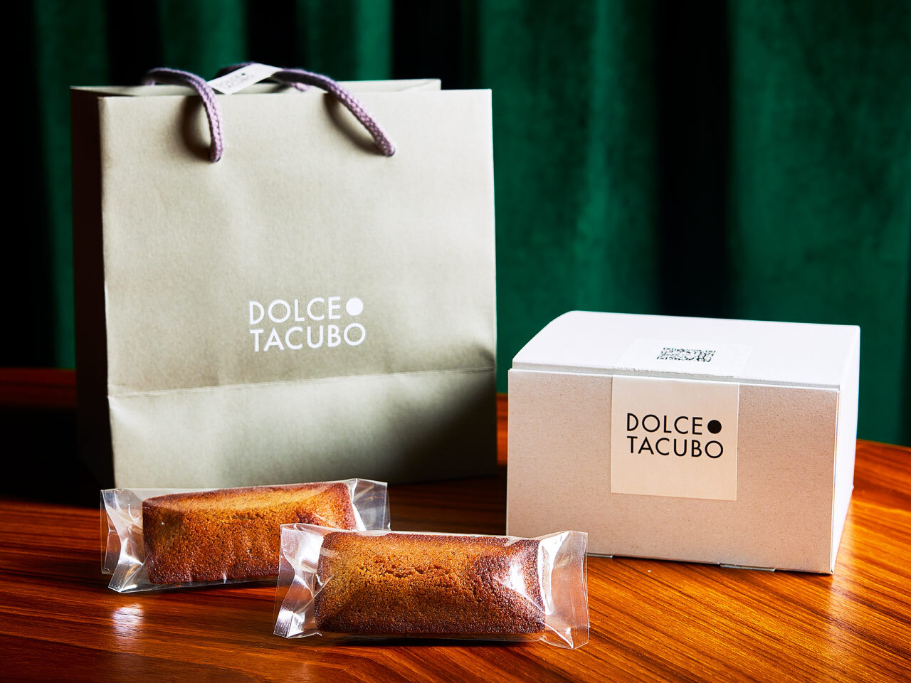 虎ノ門ヒルズ『DOLCE TACUBO CAFFE』の「フィナンシェ」