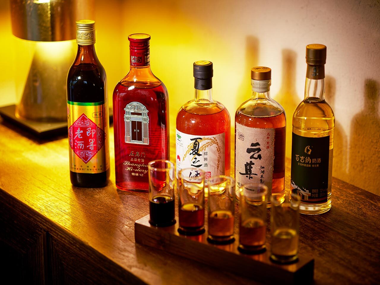 鎌倉『イチリン ハナレ』の「紹興酒５種飲み比べ」