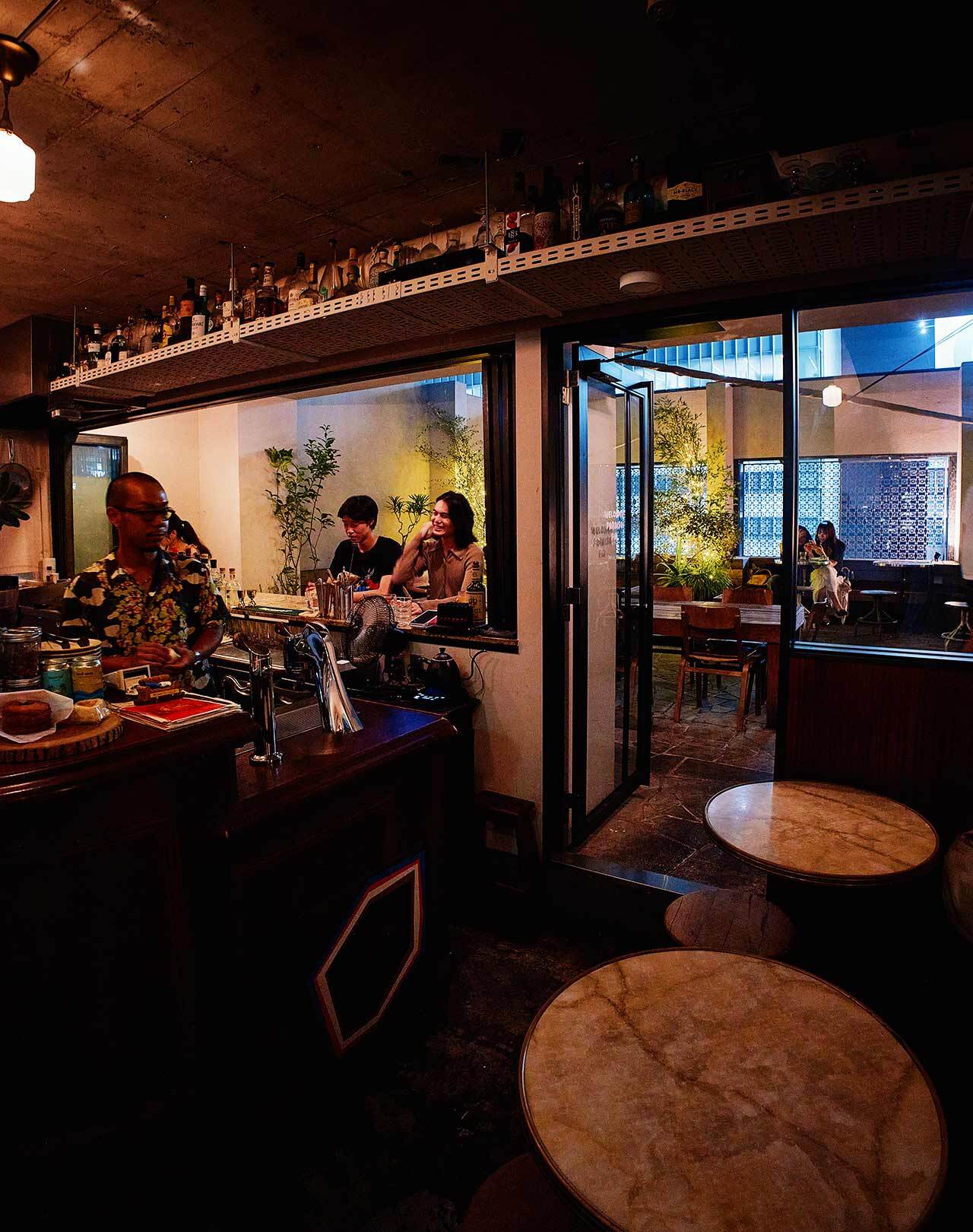 表参道『Friend in Hand』の内観