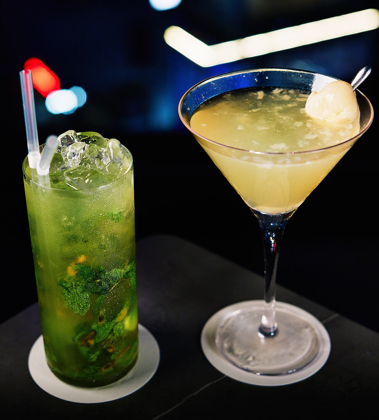 表参道『TWO ROOMS』の「ライチマティーニ」、「フレッシュパッションモヒート」