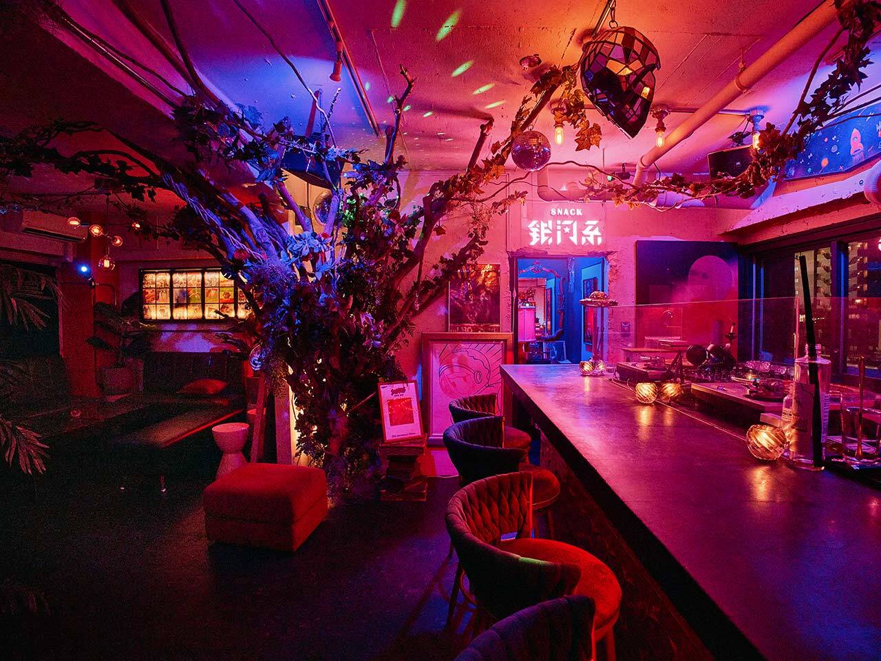 六本木『銀河系Music Bar SPACY!』の内観