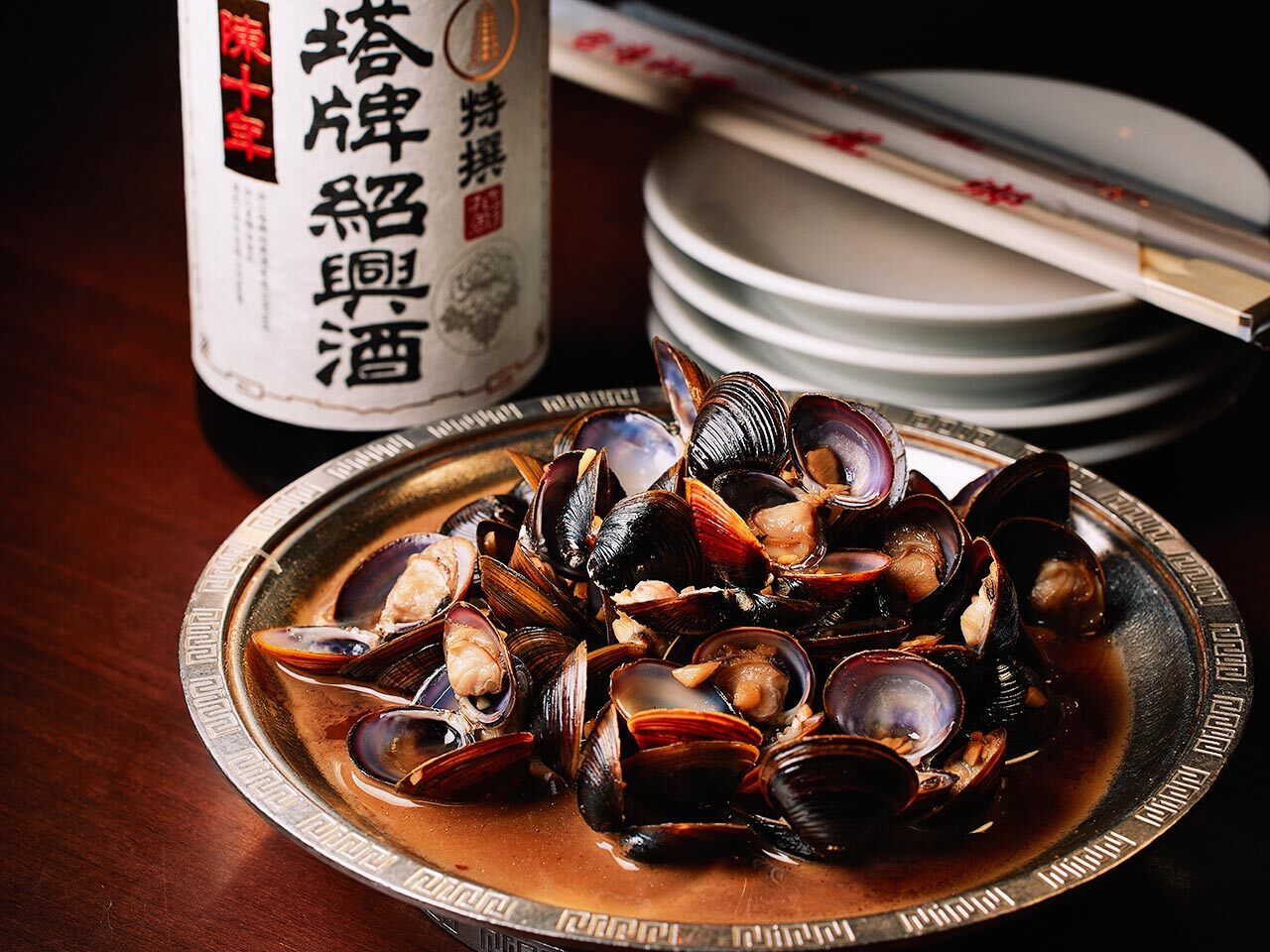 渋谷『台湾料理 麗郷 渋谷店』の「海蜆」、紹興酒