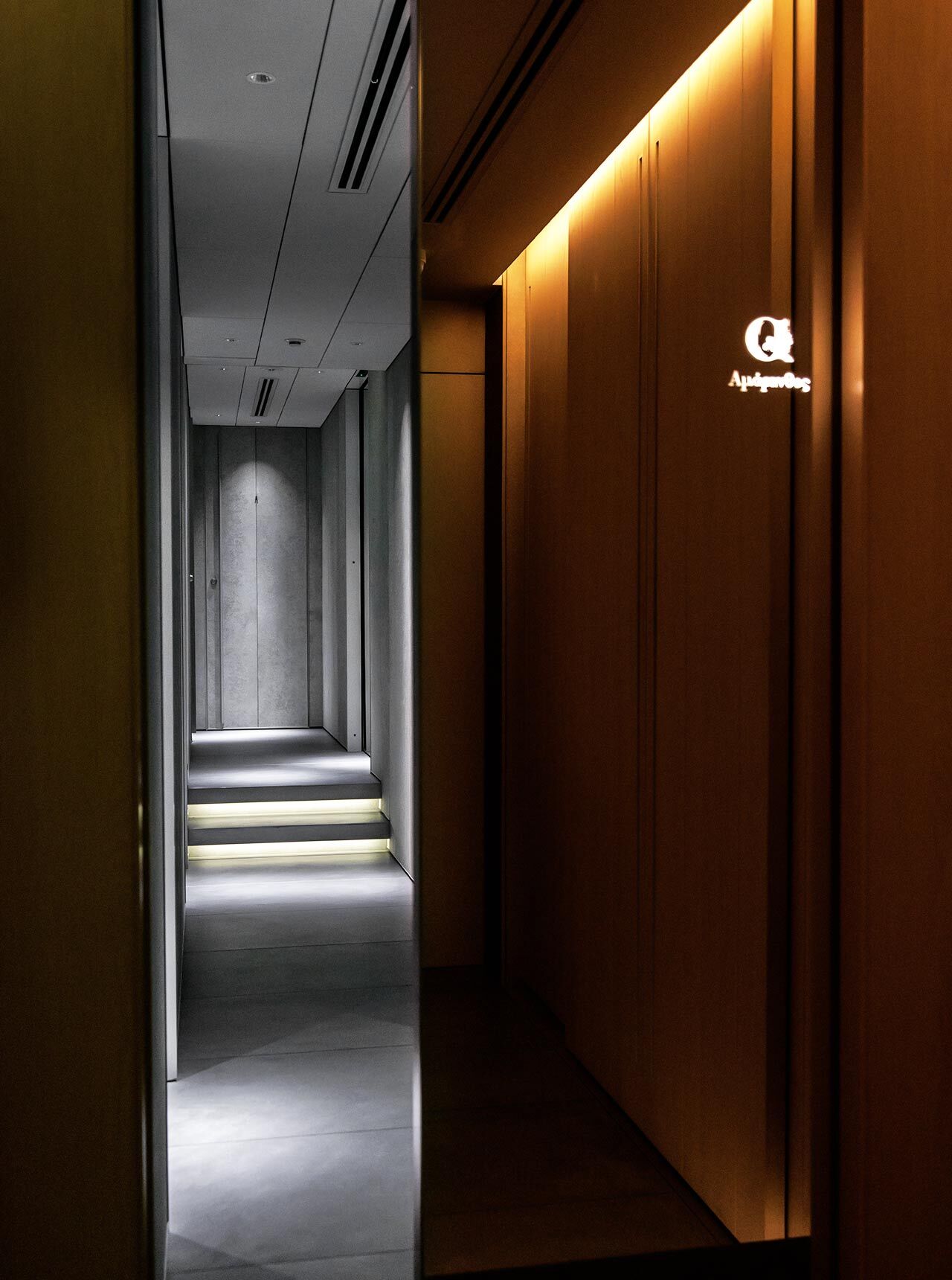 銀座『アマラントス』の内観