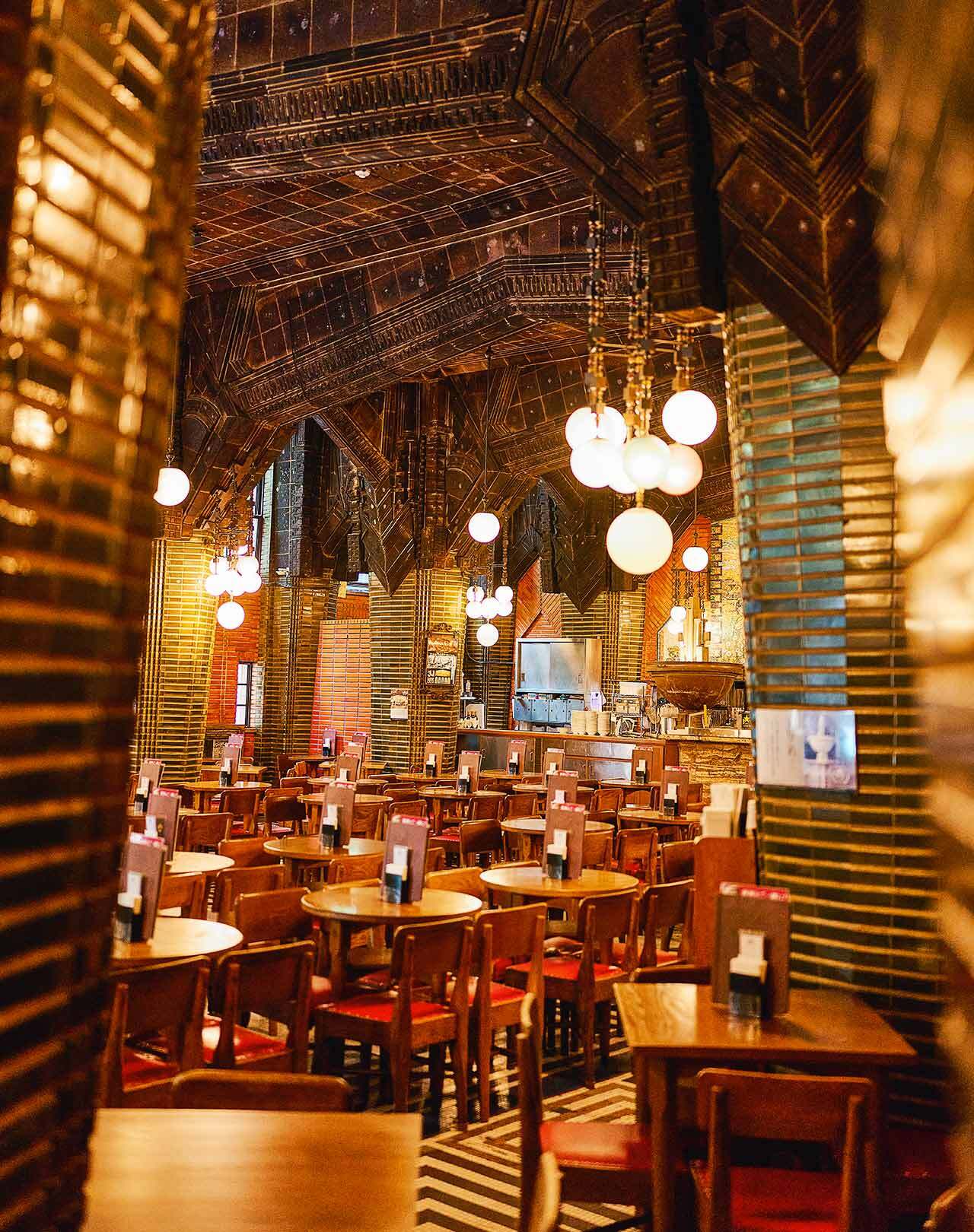 銀座『ビヤホールライオン 銀座七丁目店』の内観