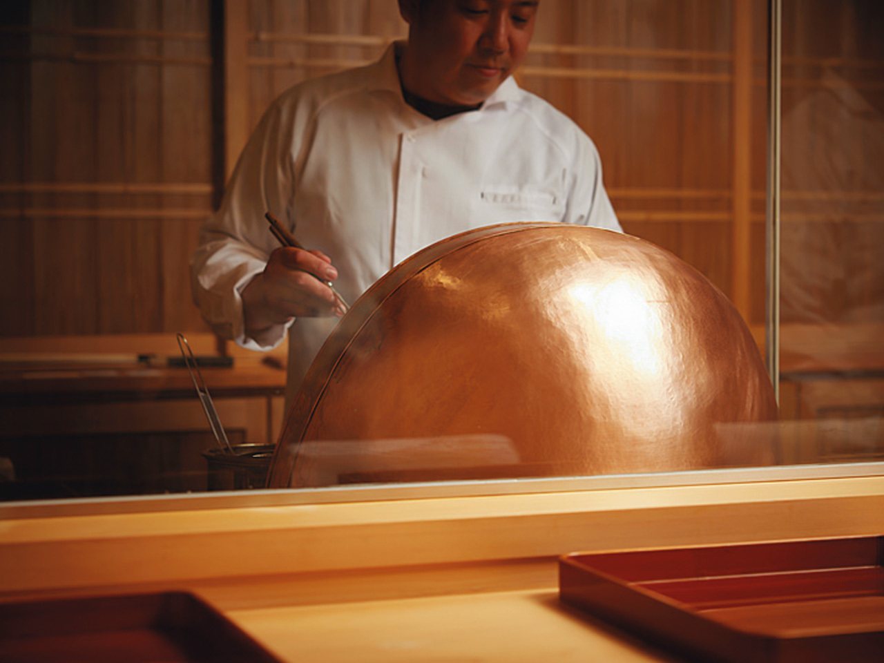 銀座一丁目『銀座 きた川』の調理風景