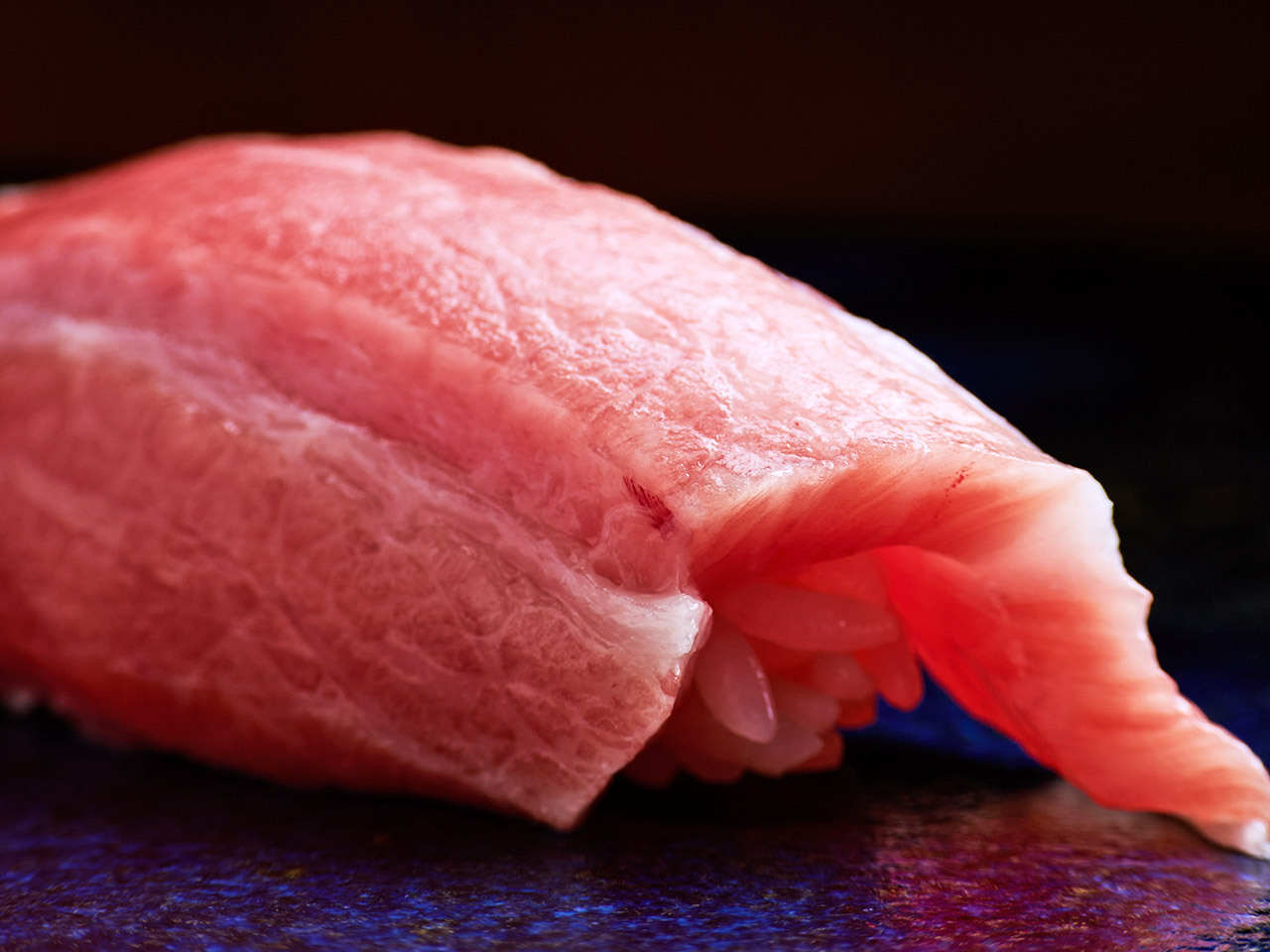 神谷町『鮨さいとう 麻布台』の「大トロ」