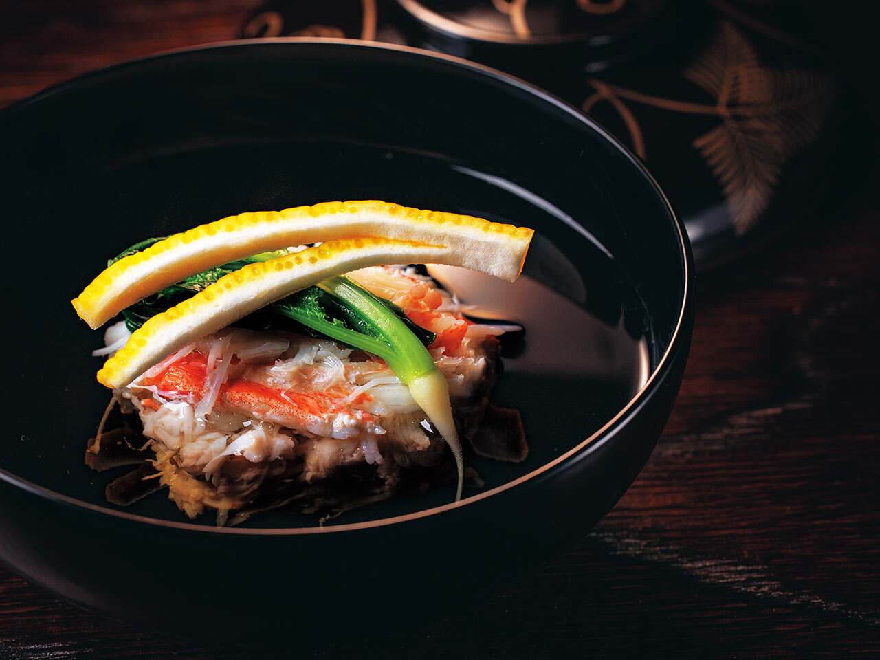 神谷町『無題』の「間人ガニのしんじょとうぐいす菜」