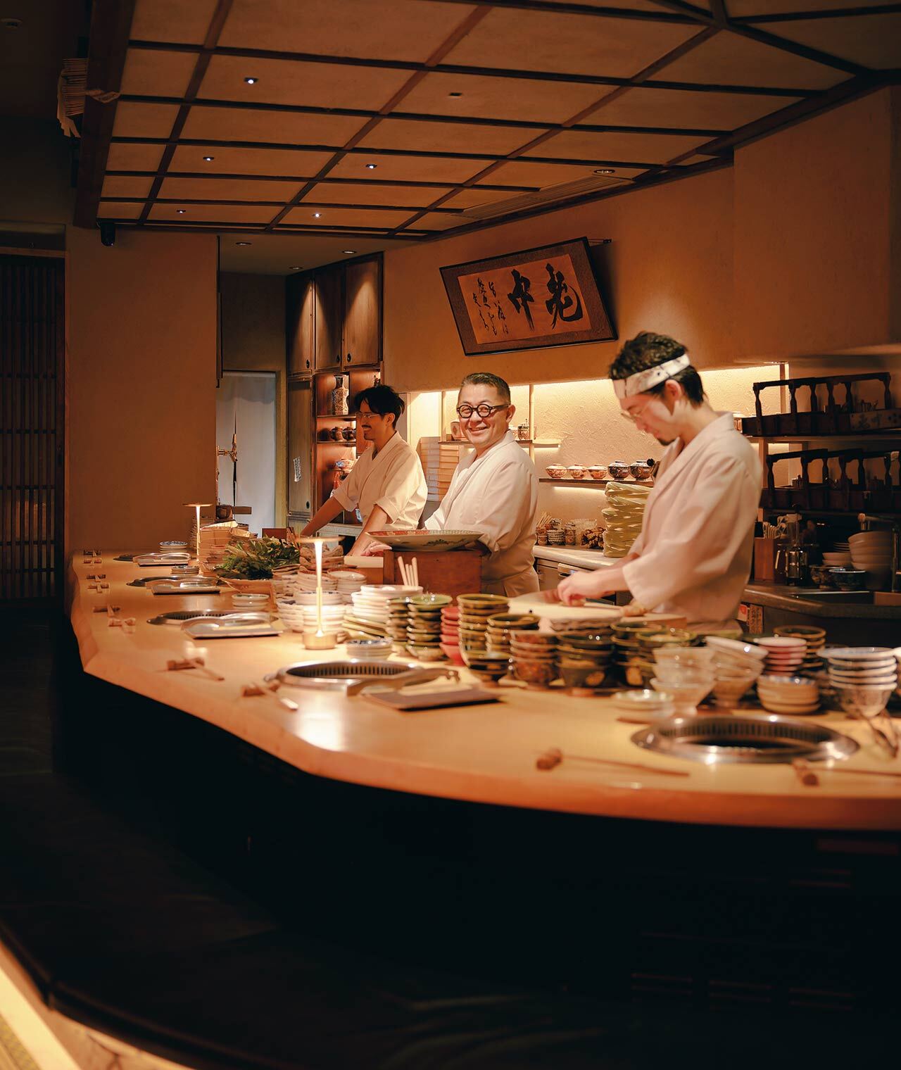 六本木一丁目『六本木 大皿焼肉 老中』の内観