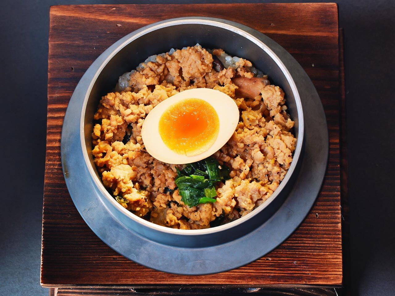 田町『芝浦とりまち』の「『鳥しき』そぼろ釜めし」