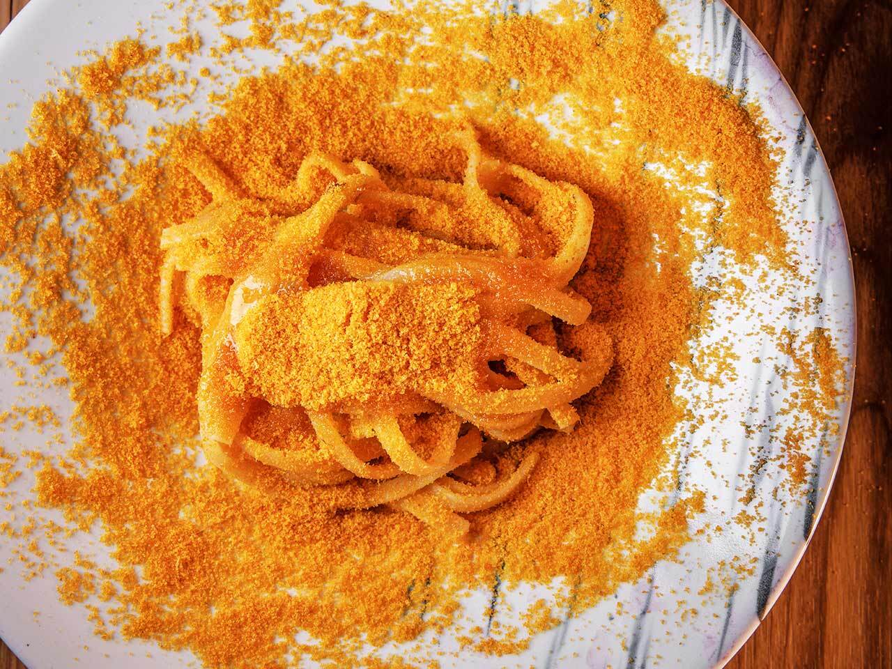 浅草『nacol』の「カラスミ発酵バター リングイネ」