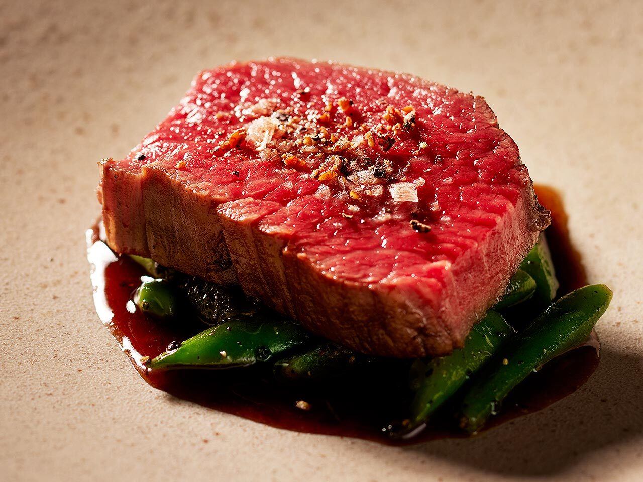 六本木『Minariva』の「牛ひれ」