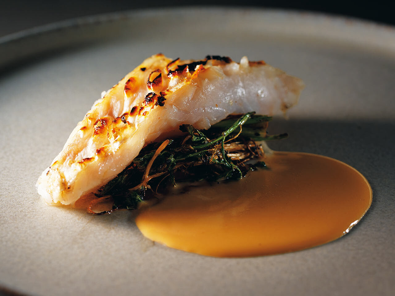 目黒『arbreims』の「愛媛 藤本さんの白甘鯛、カブと田ゼリ」